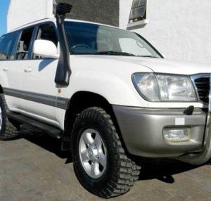 Toyota Land Cruiser 100